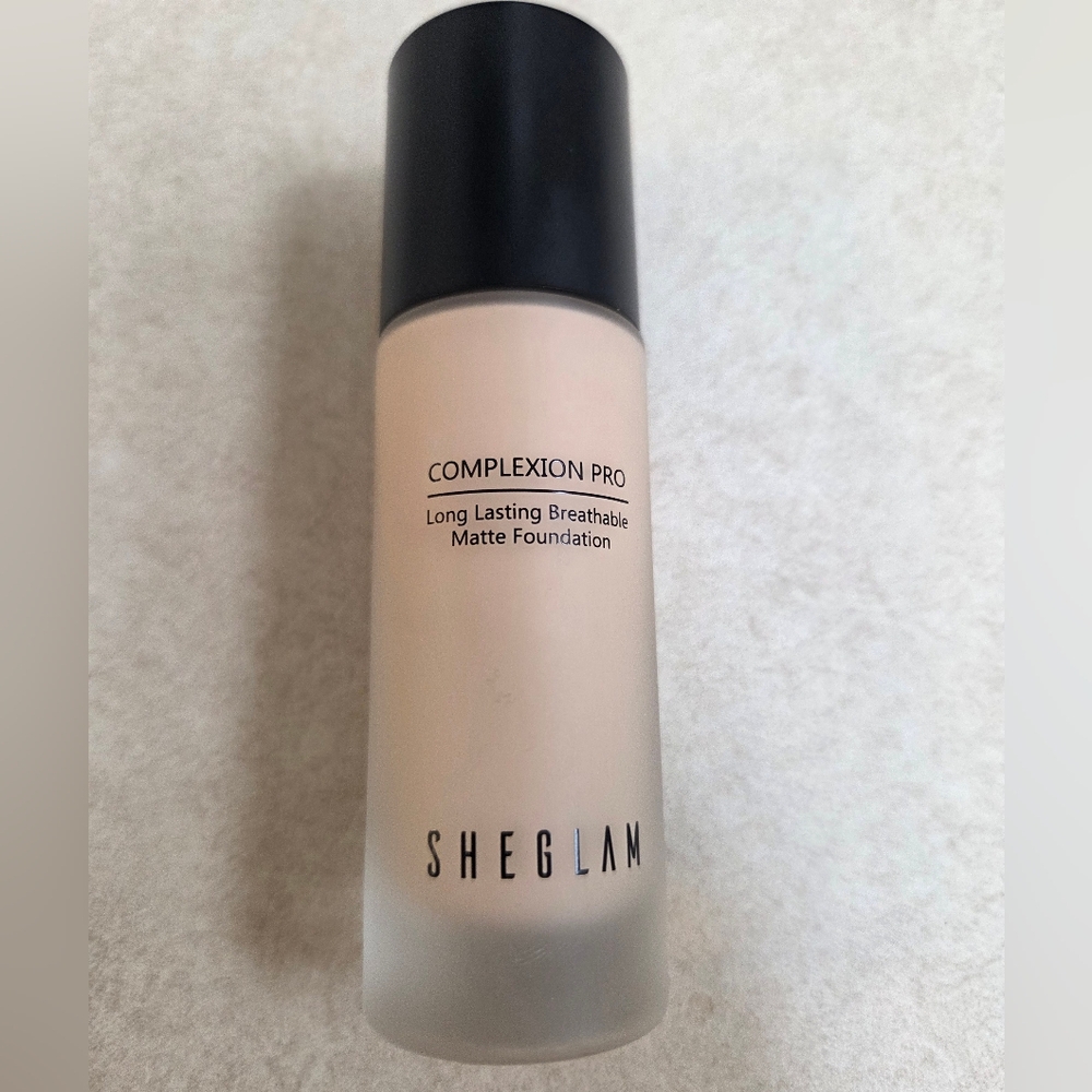 Sheglam Complextion Pro Breathable Matte Foundation "Fair" 30 ml/ 1.01 fl oz